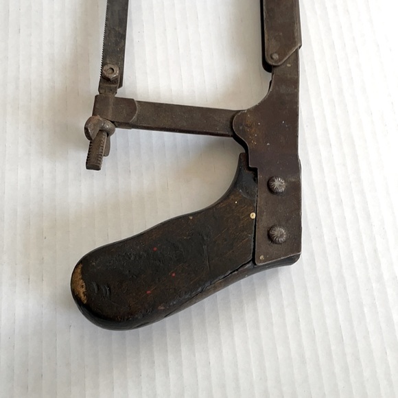 Vintage Hand Saw Display Piece Wood Handle Decorative Home Garage Decor - Picture 3 of 8
